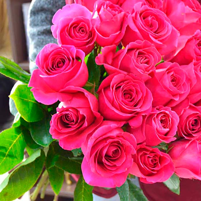 Букет из 15 розовых рози шары фольгированные в форме сердца